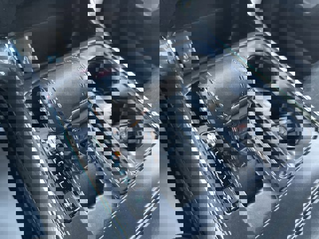 Certified 2022 Ford F150 XLT w/ Equipment Group 302A High image 18