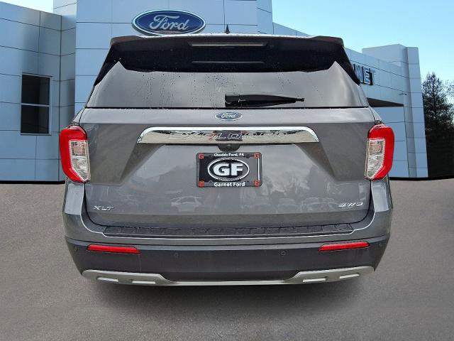 Certified 2023 Ford Explorer XLT w/ Equipment Group 202A image 3
