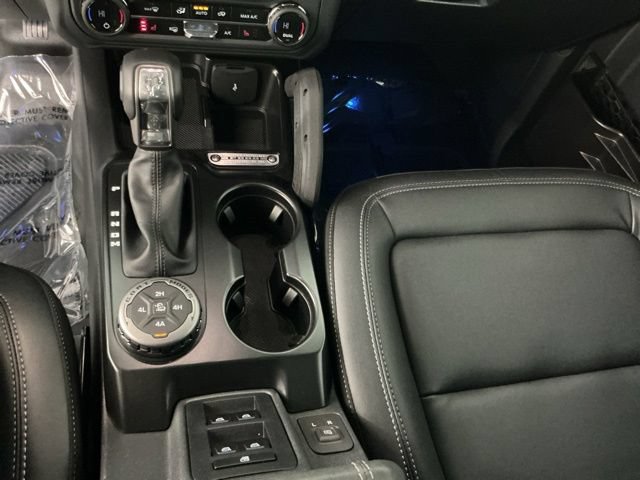 Certified 2025 Ford Bronco Big Bend w/ Black Diamond Package AWD/4WD image 19
