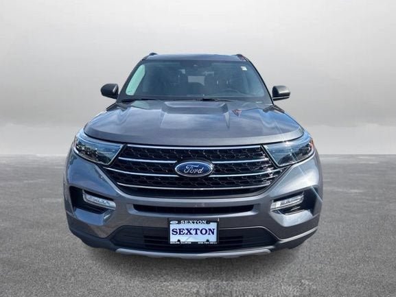 Certified 2021 Ford Explorer XLT w/ Equipment Group 202A AWD/4WD image 4