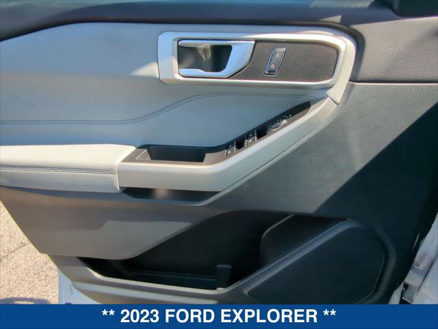 Certified 2023 Ford Explorer XLT w/ Equipment Group 202A RWD image 11