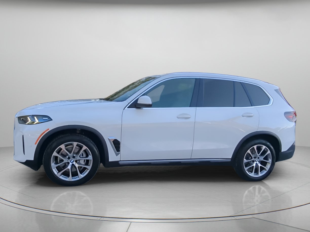 Used 2025 BMW X5 xDrive40i w/ Premium Package AWD/4WD image 12
