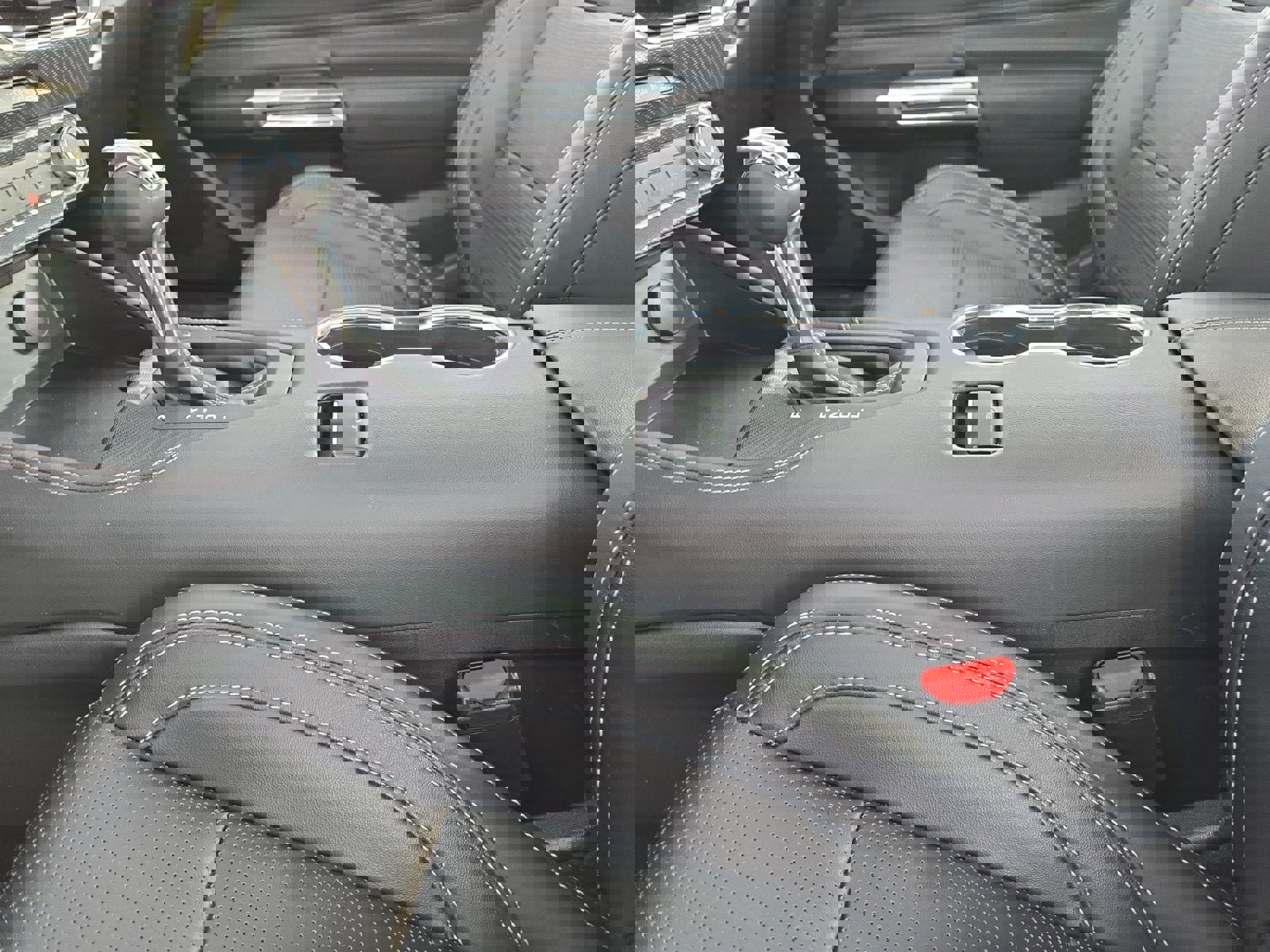 Certified 2025 Ford Mustang Premium image 22