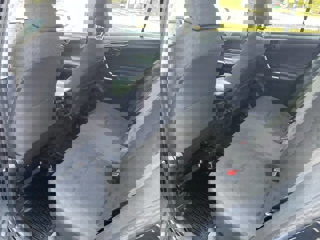 Used 2019 Toyota RAV4 LE image 12