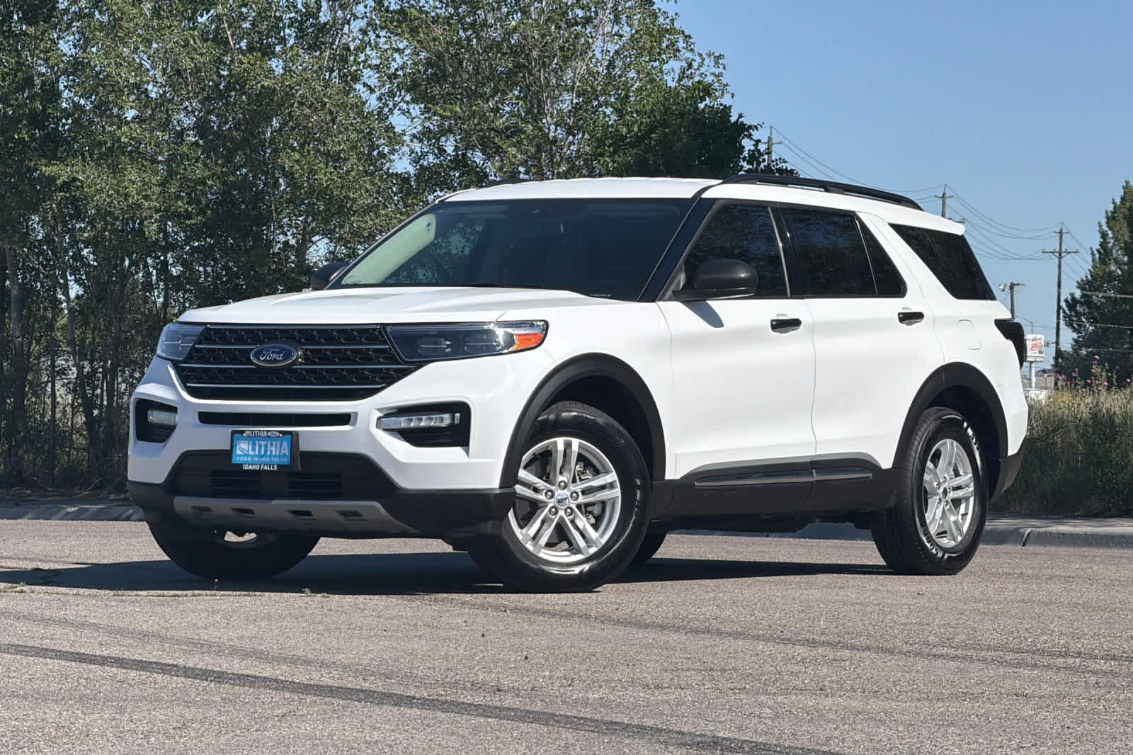 Certified 2023 Ford Explorer XLT w/ Equipment Group 202A