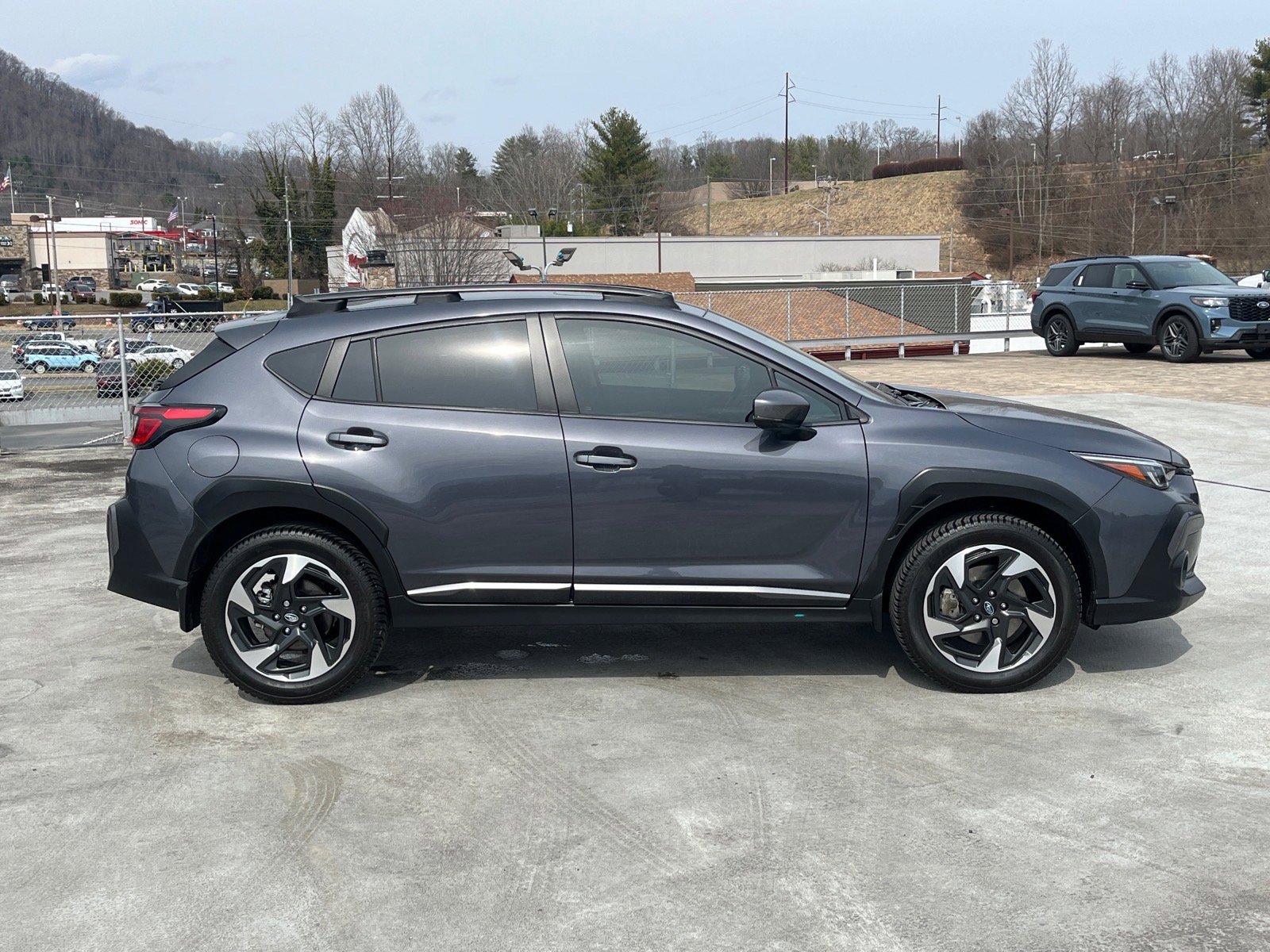 Used 2024 Subaru Crosstrek 2.5i Limited image 2