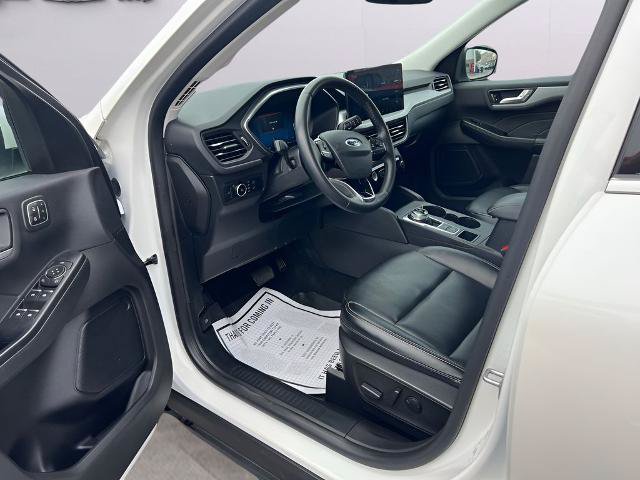 Certified 2023 Ford Escape Platinum AWD/4WD image 8
