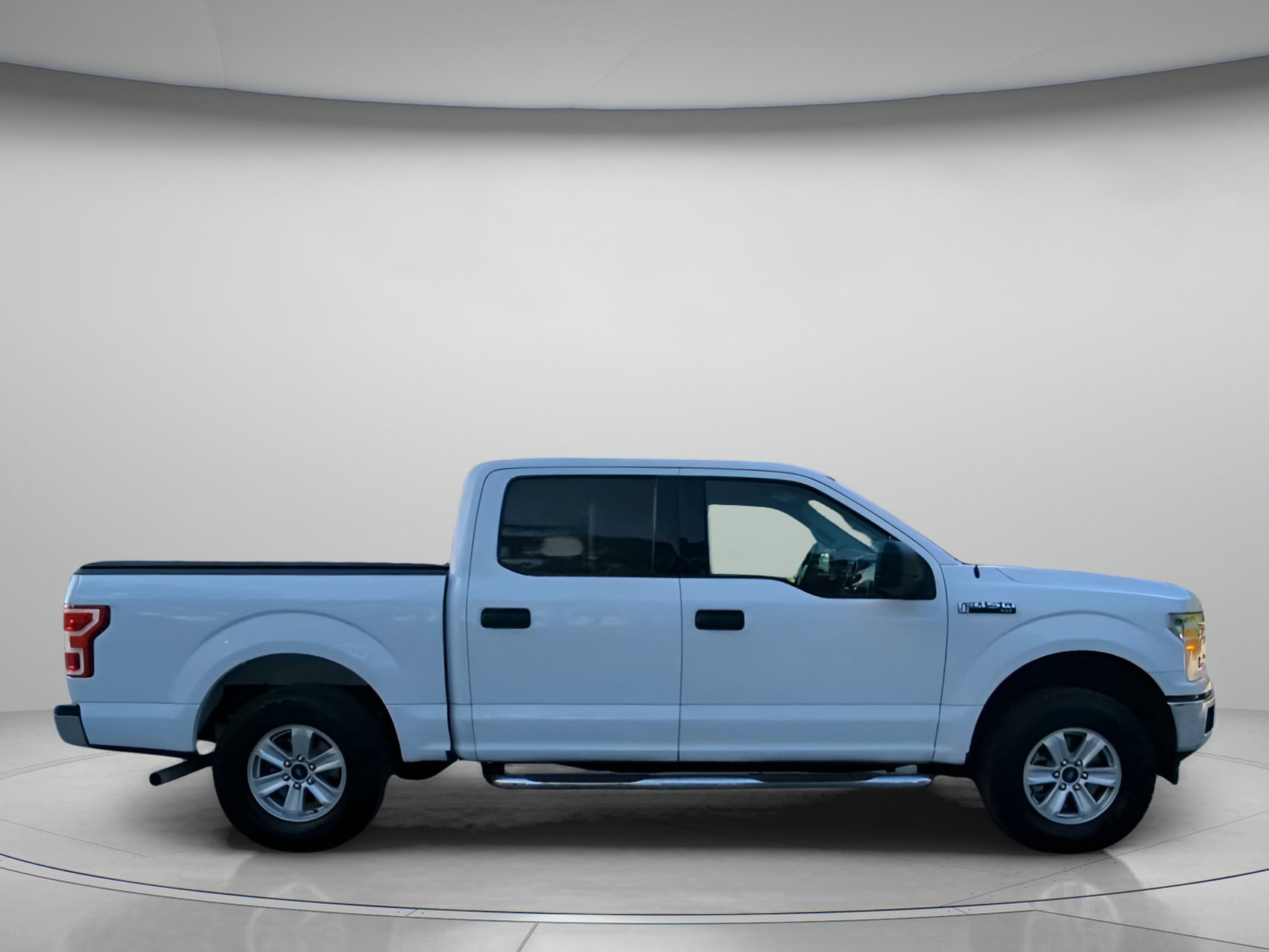 Certified 2018 Ford F150 XLT RWD image 33