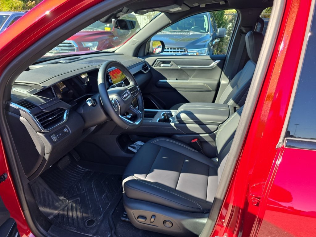 Used 2026 GMC Acadia Elevation w/ Black Edition FWD image 5