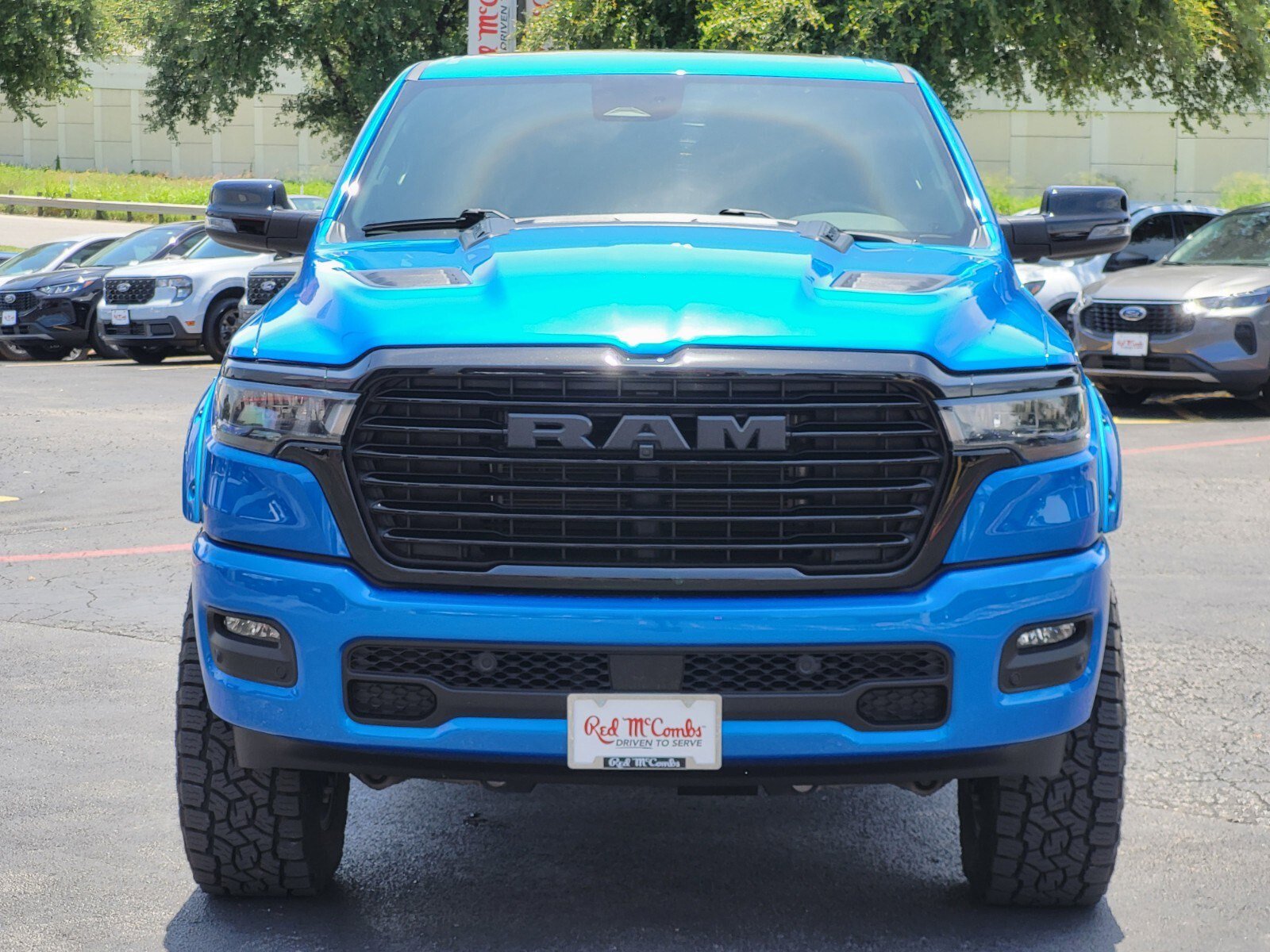 Used 2025 RAM 1500 Laramie w/ Night Edition AWD/4WD image 9