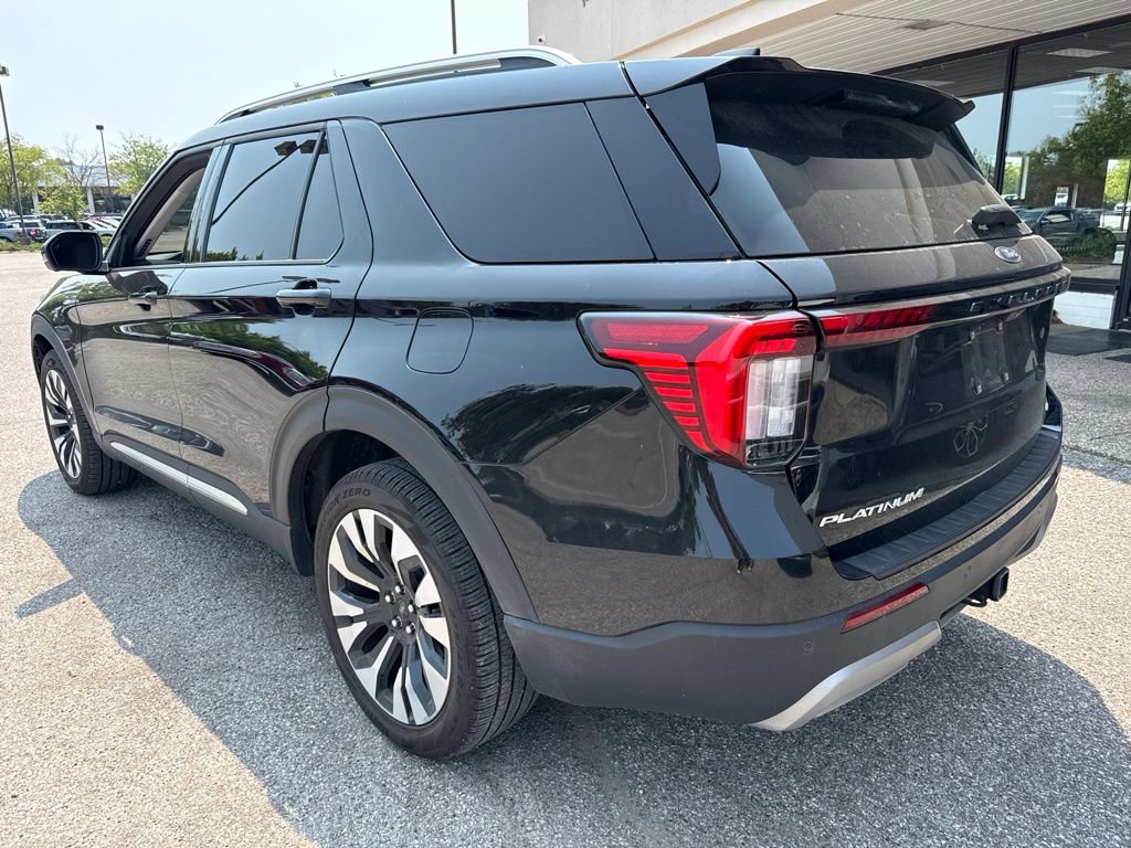 Certified 2025 Ford Explorer Platinum w/ LUX Leather Package AWD/4WD image 10