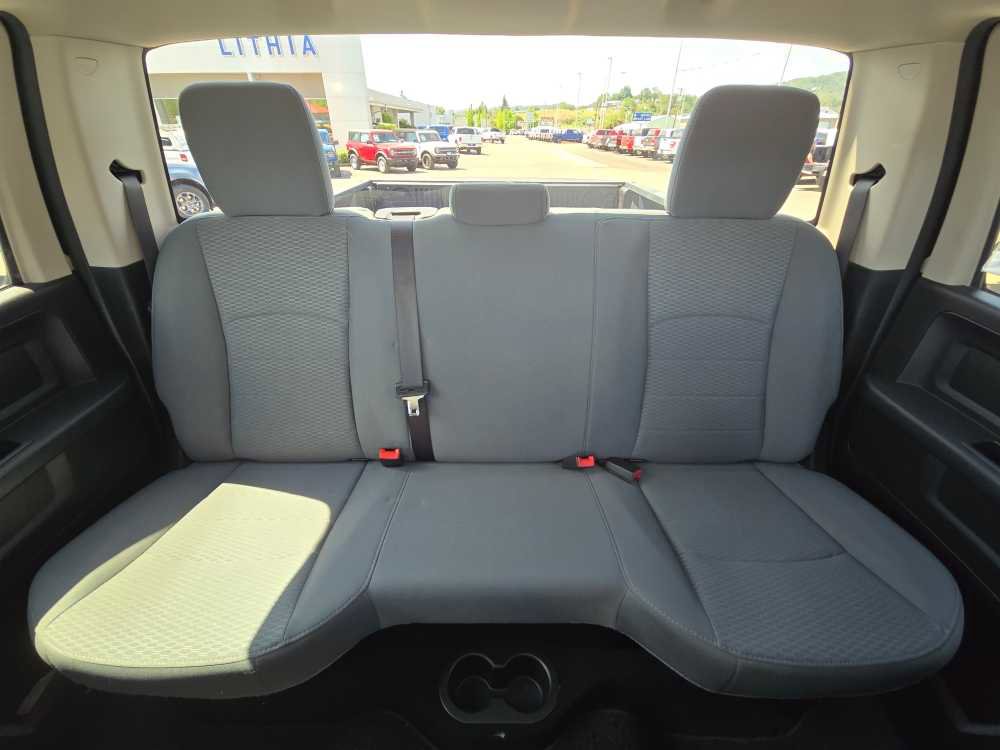 Used 2018 RAM 1500 Express AWD/4WD image 18