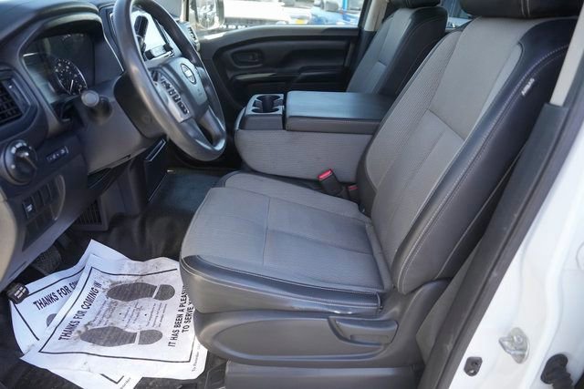 Used 2021 Nissan Titan S w/ S Utility Package image 9