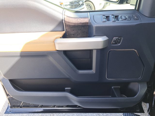 Certified 2022 Ford F350 Lariat w/ Lariat Value Package image 20