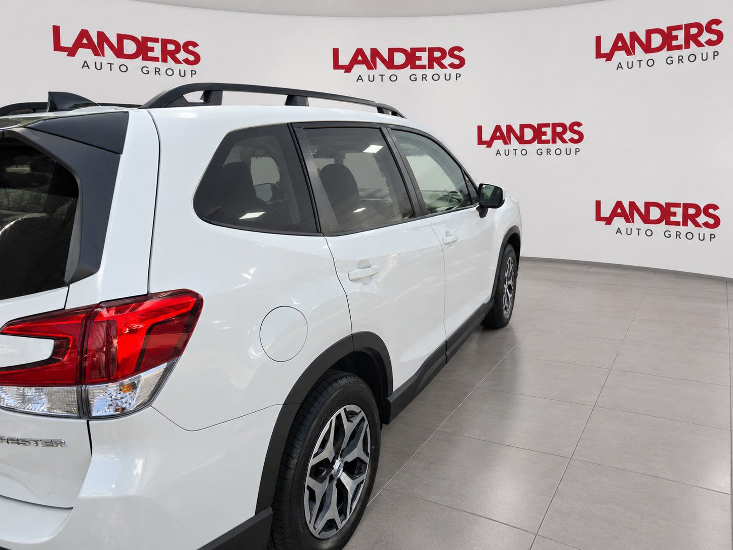 Used 2024 Subaru Forester Premium AWD/4WD image 3