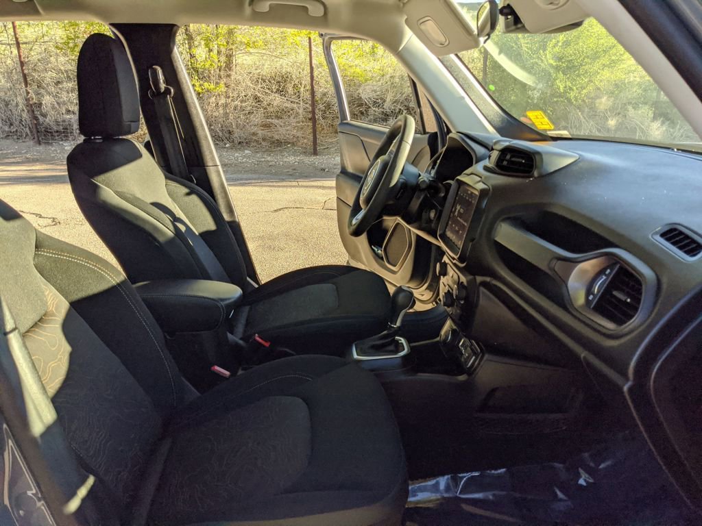 Used 2023 Jeep Renegade Latitude image 21