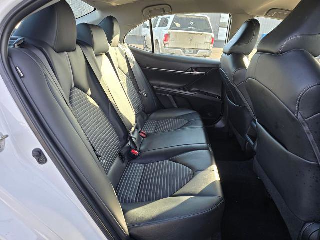 Used 2020 Toyota Camry SE image 14