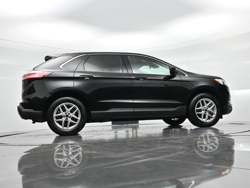 Certified 2024 Ford Edge SEL AWD/4WD image 21