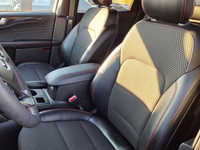 Certified 2024 Ford Escape ST-Line w/ Tech Pack #1 AWD/4WD image 3