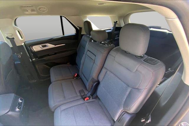 Certified 2025 Ford Explorer Active AWD/4WD image 21