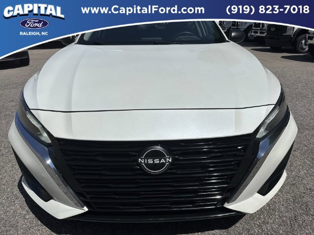 Used 2024 Nissan Altima 2.5 SV FWD image 10