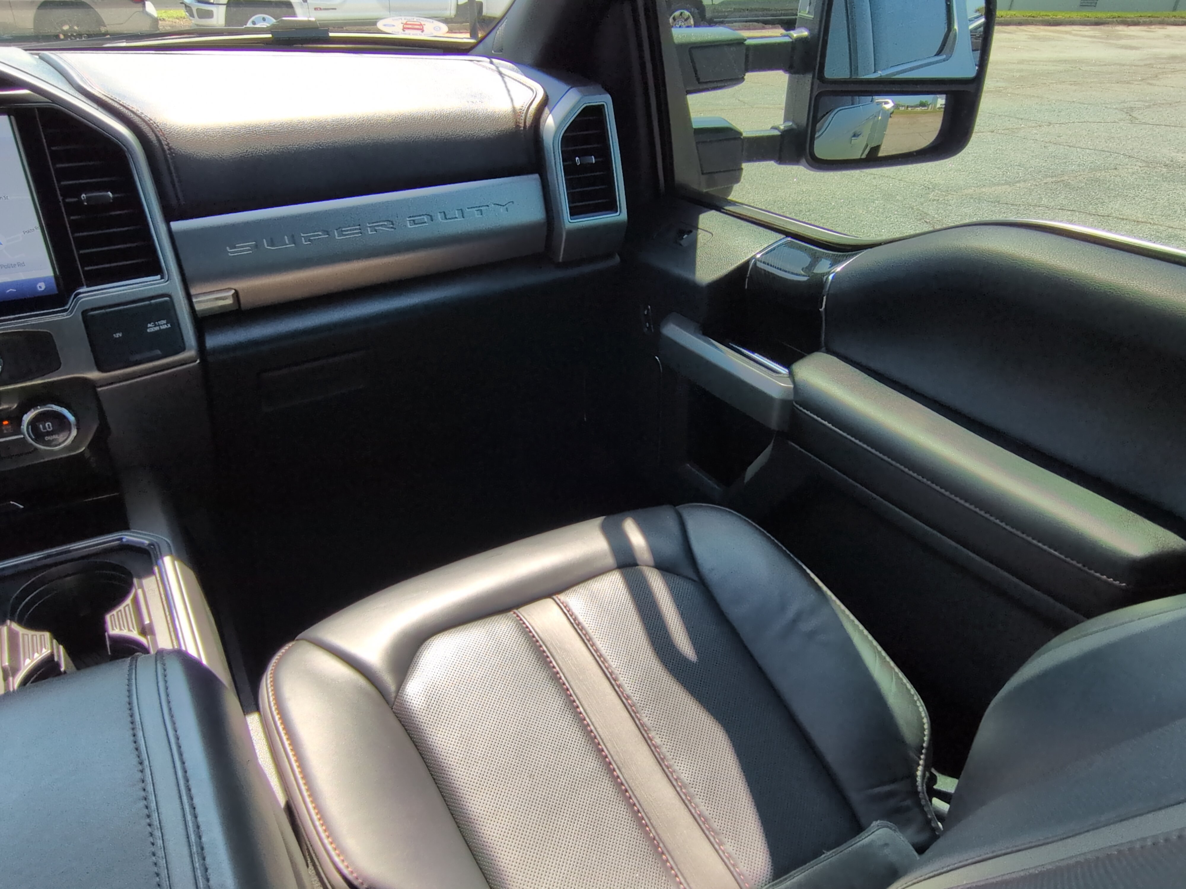 Certified 2022 Ford F450 Platinum w/ FX4 Off-Road Package AWD/4WD image 15