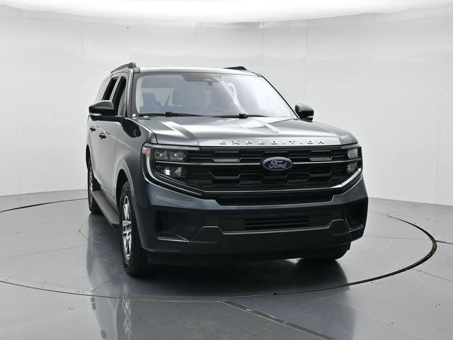 Certified 2025 Ford Expedition Active AWD/4WD image 4