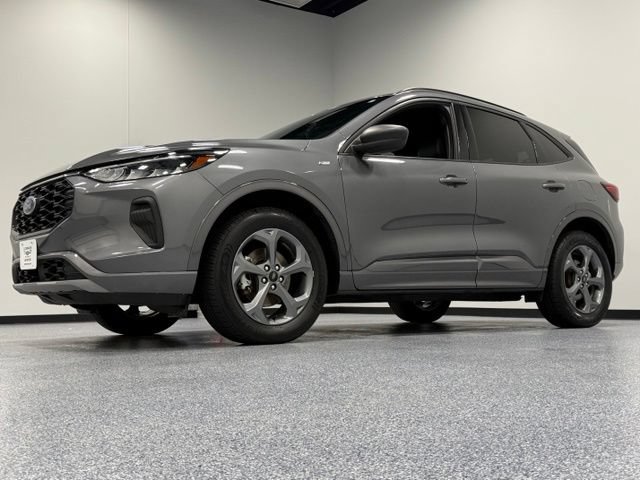 Certified 2024 Ford Escape ST-Line AWD/4WD image 5