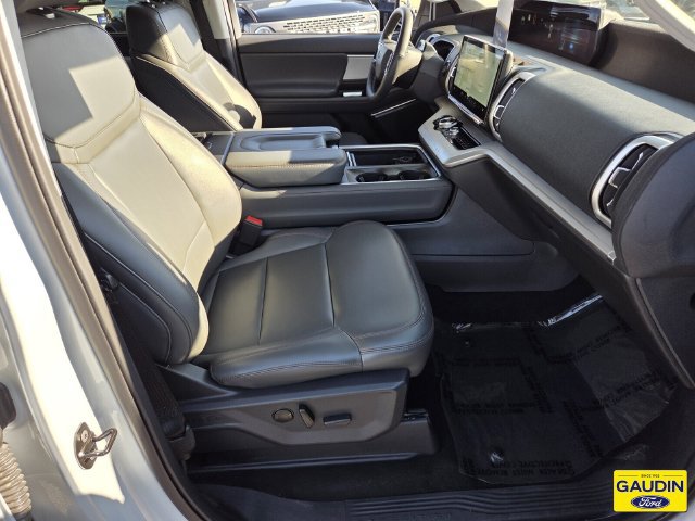 Certified 2025 Ford Expedition Active AWD/4WD image 16
