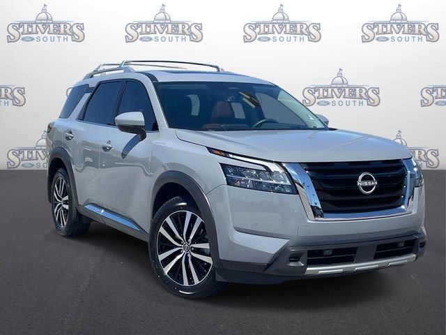 Used 2024 Nissan Pathfinder Platinum