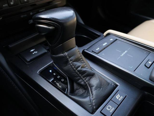 Used 2021 Lexus ES 300h w/ Luxury Package FWD image 19