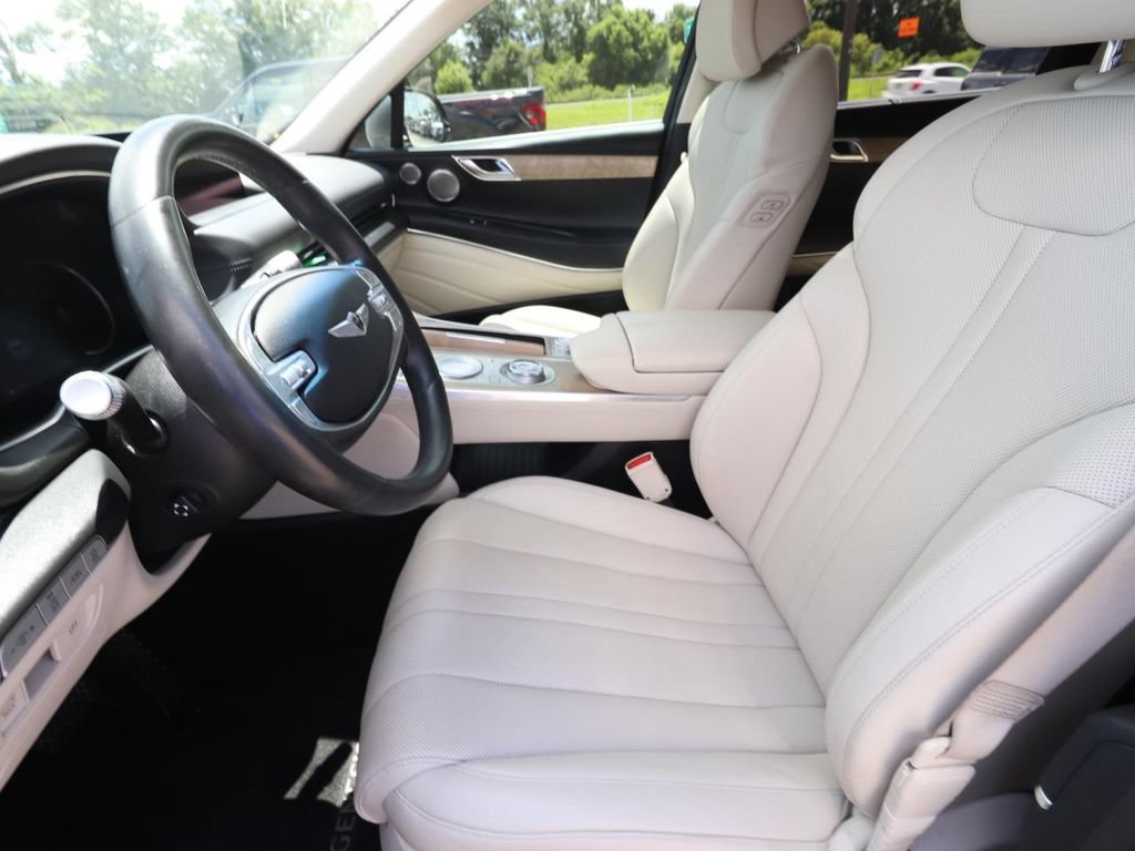 Used 2021 Genesis GV80 2.5T w/ Advanced Package 03 RWD image 2