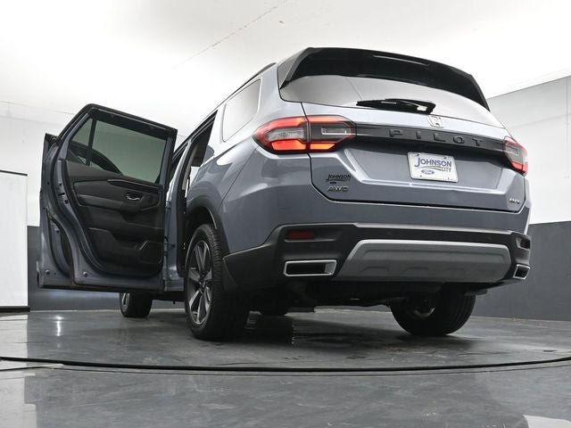 Used 2023 Honda Pilot Elite image 41