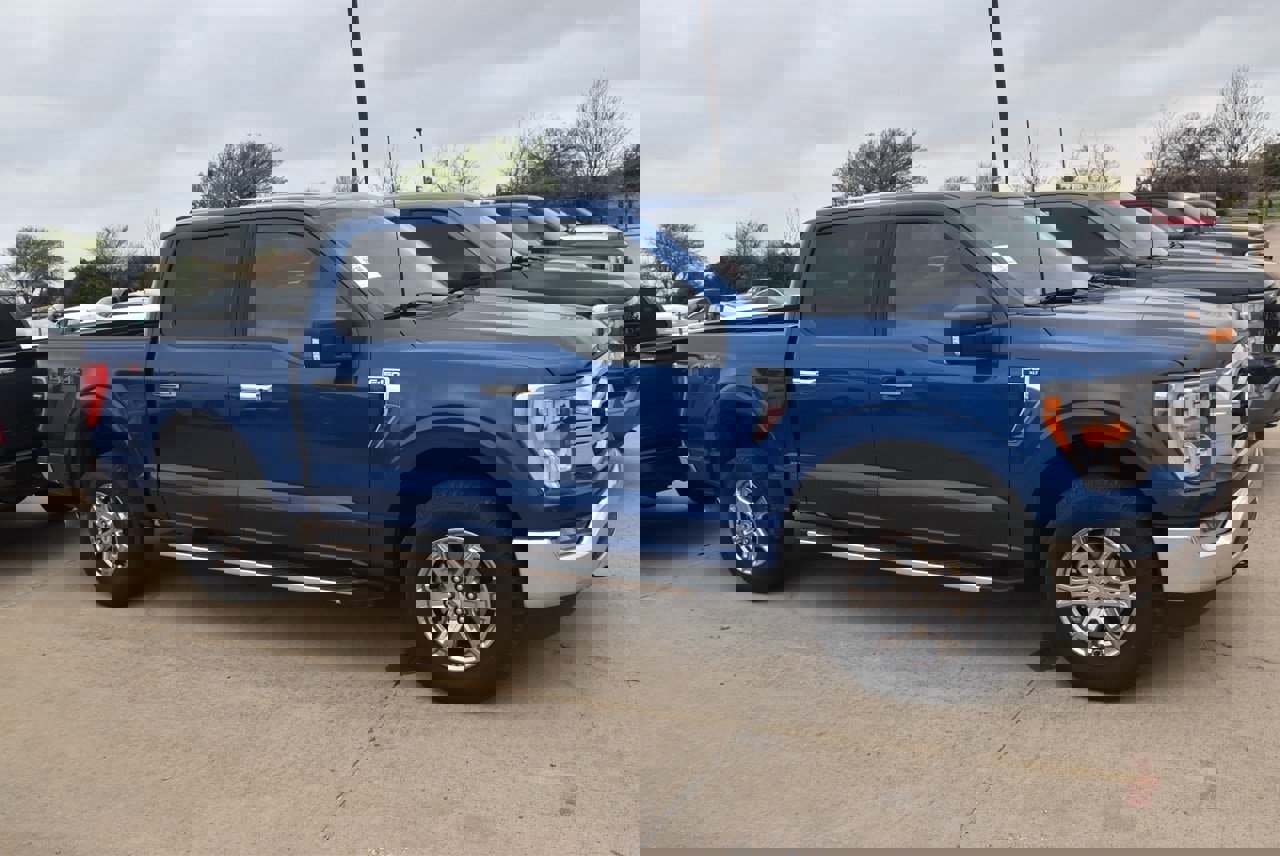 Certified 2022 Ford F150 XLT w/ Equipment Group 302A High image 5