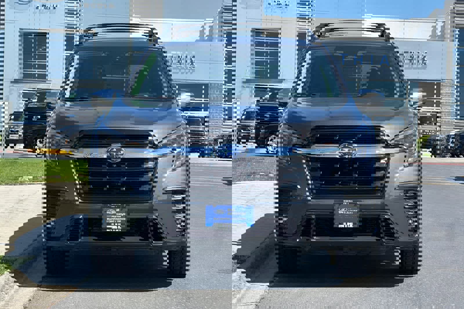 Used 2023 Subaru Ascent Limited w/ Technology Package image 8