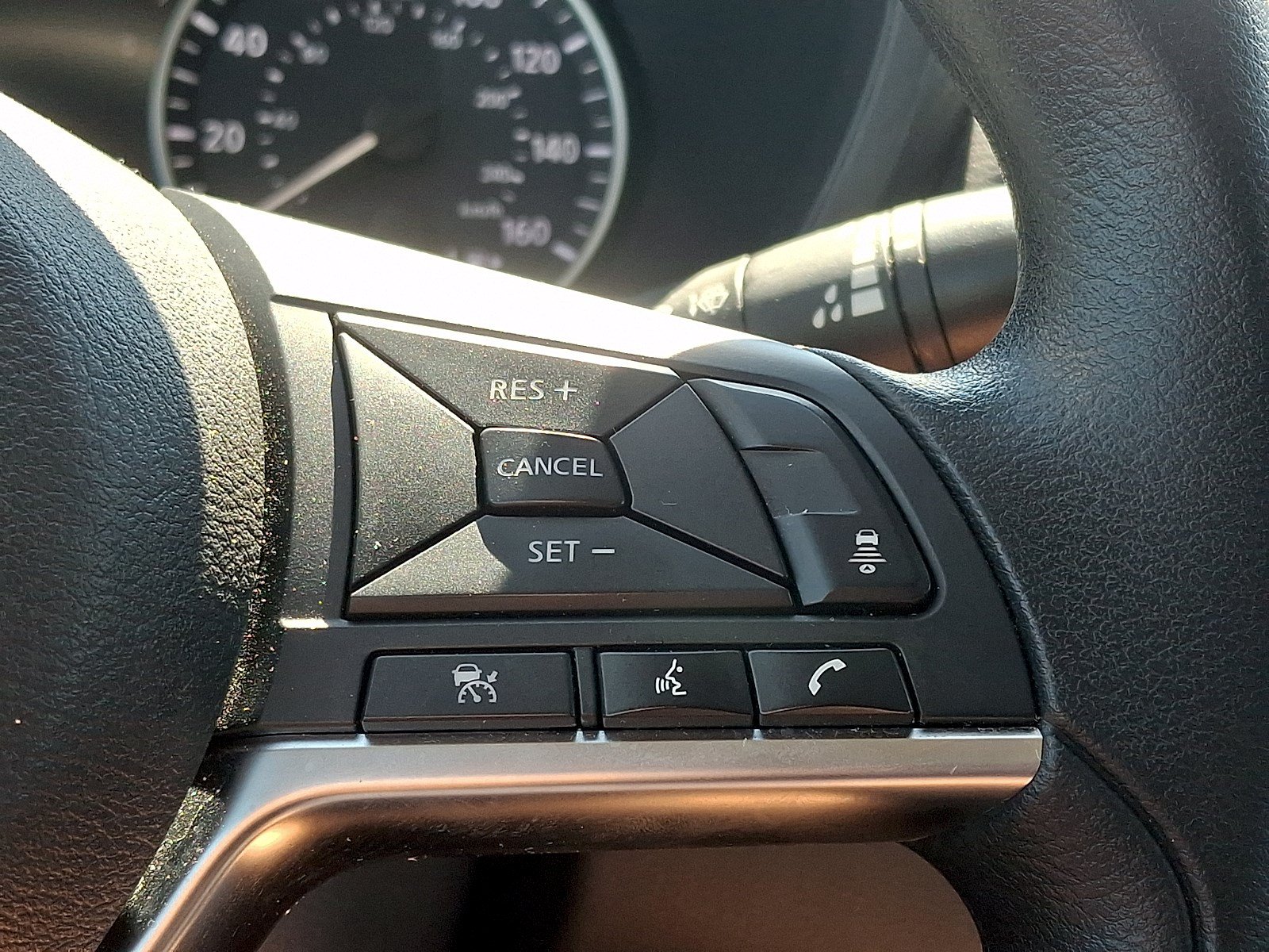 Used 2024 Nissan Sentra SV FWD image 20