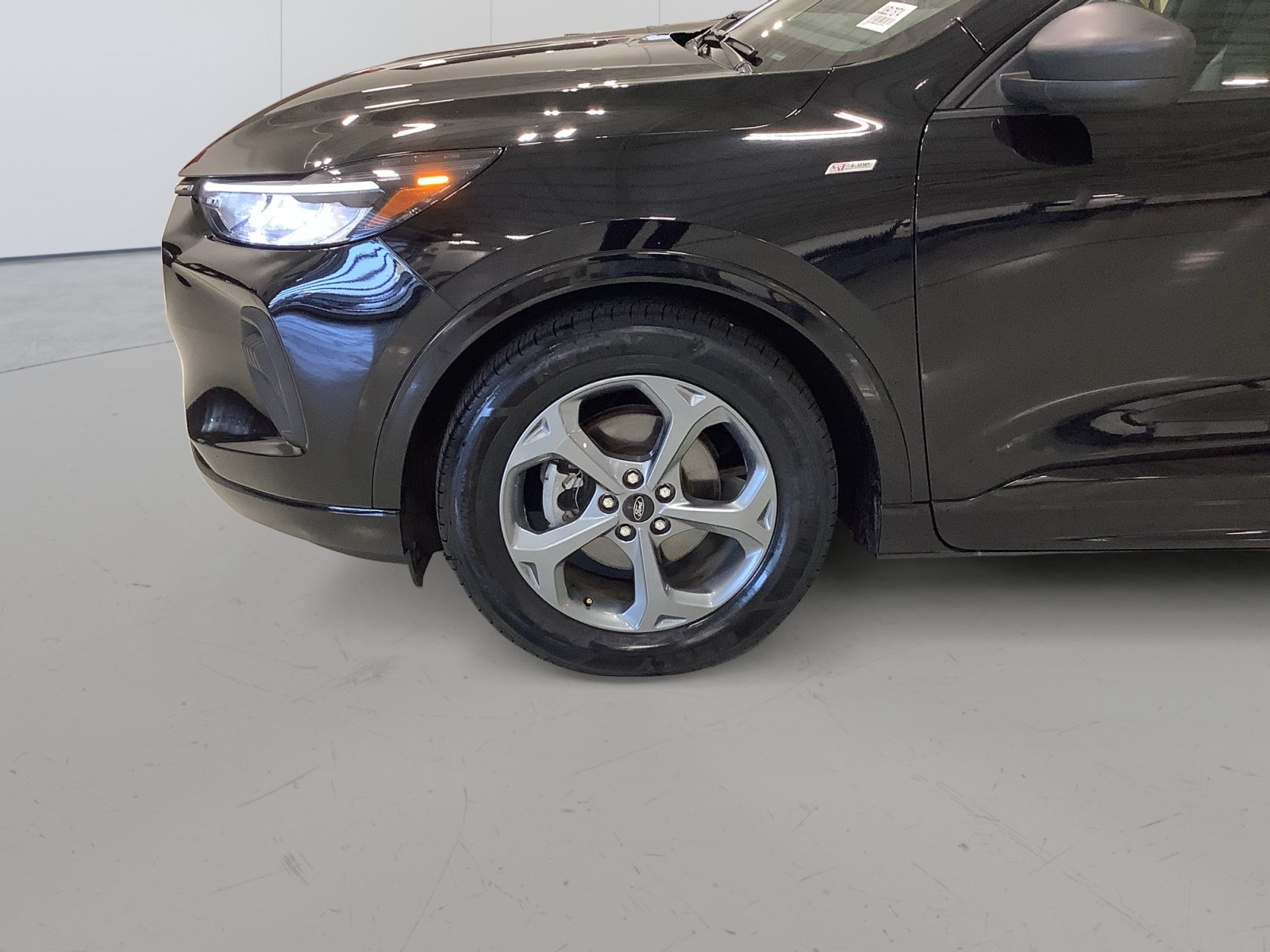 Certified 2023 Ford Escape ST-Line w/ Tech Pack #1 FWD image 9