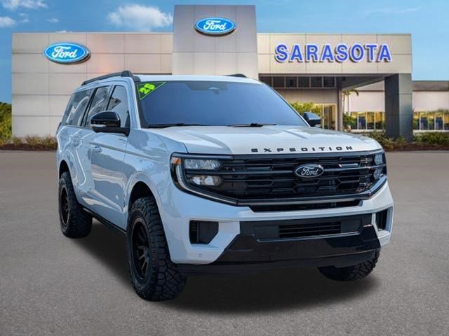 Certified 2025 Ford Expedition Max Platinum w/ Stealth Performance Package AWD/4WD image 1