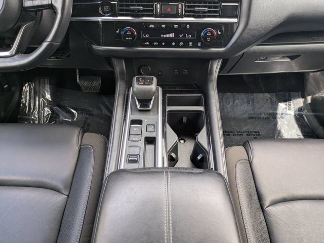 Used 2025 Nissan Pathfinder SL FWD image 20