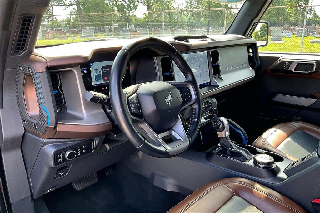 Certified 2023 Ford Bronco Outer Banks w/ Sasquatch Package AWD/4WD image 13