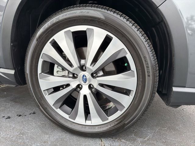Used 2022 Subaru Ascent Limited image 9