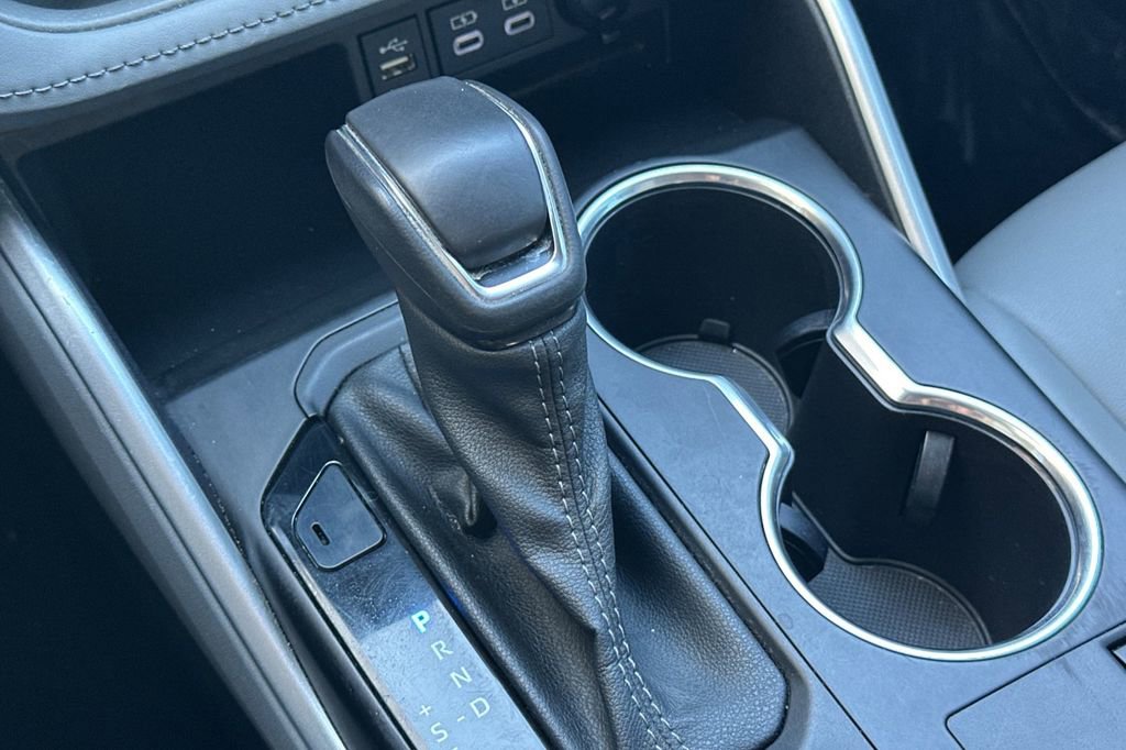 Used 2023 Toyota Highlander XLE AWD/4WD image 18