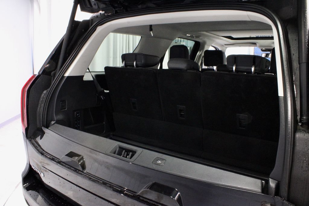 Certified 2025 Ford Expedition Active AWD/4WD image 15