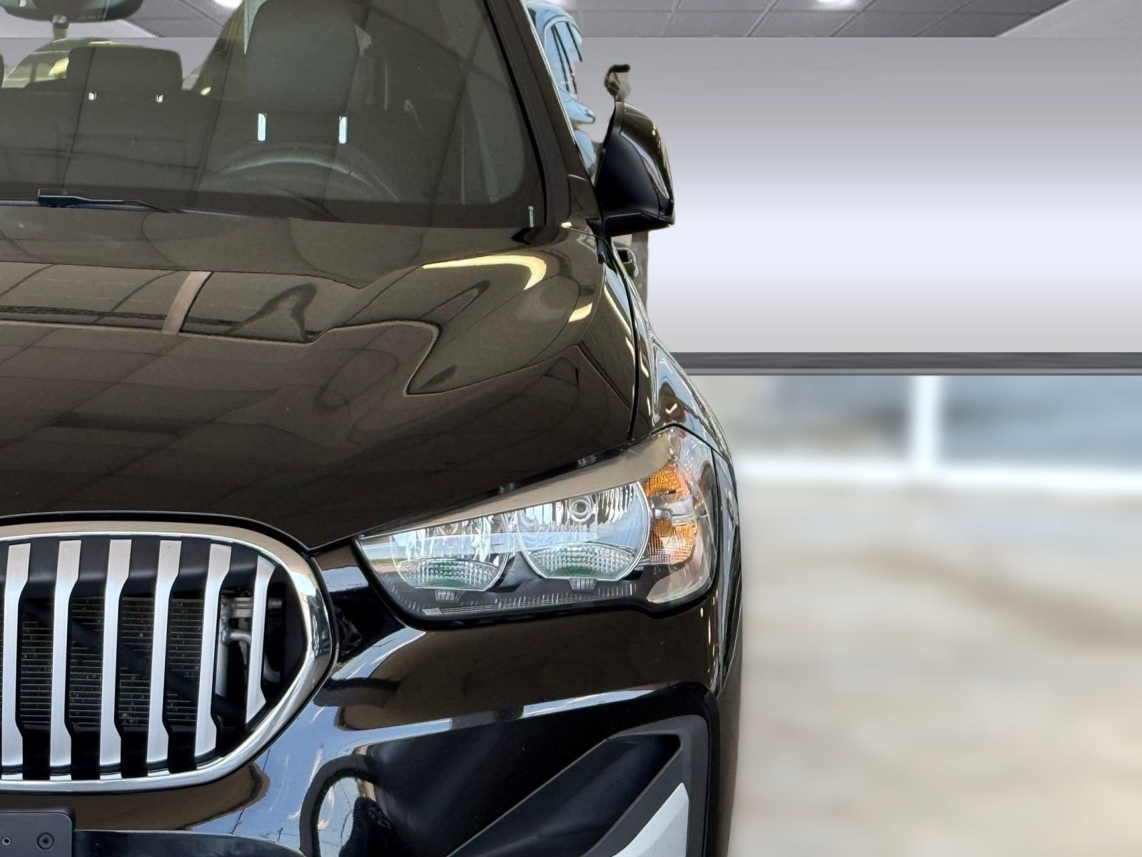 Used 2022 BMW X1 xDrive28i w/ Convenience Package AWD/4WD image 11
