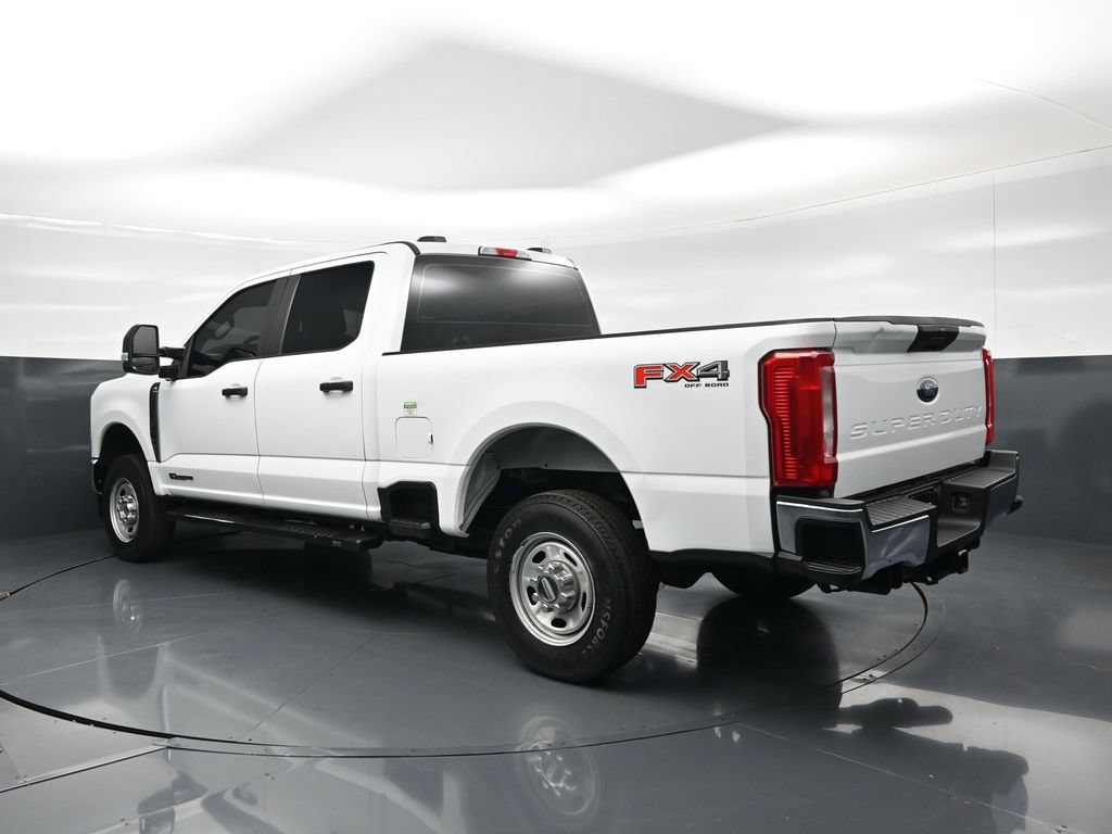 Certified 2023 Ford F250 XL w/ FX4 Off-Road Package AWD/4WD image 7