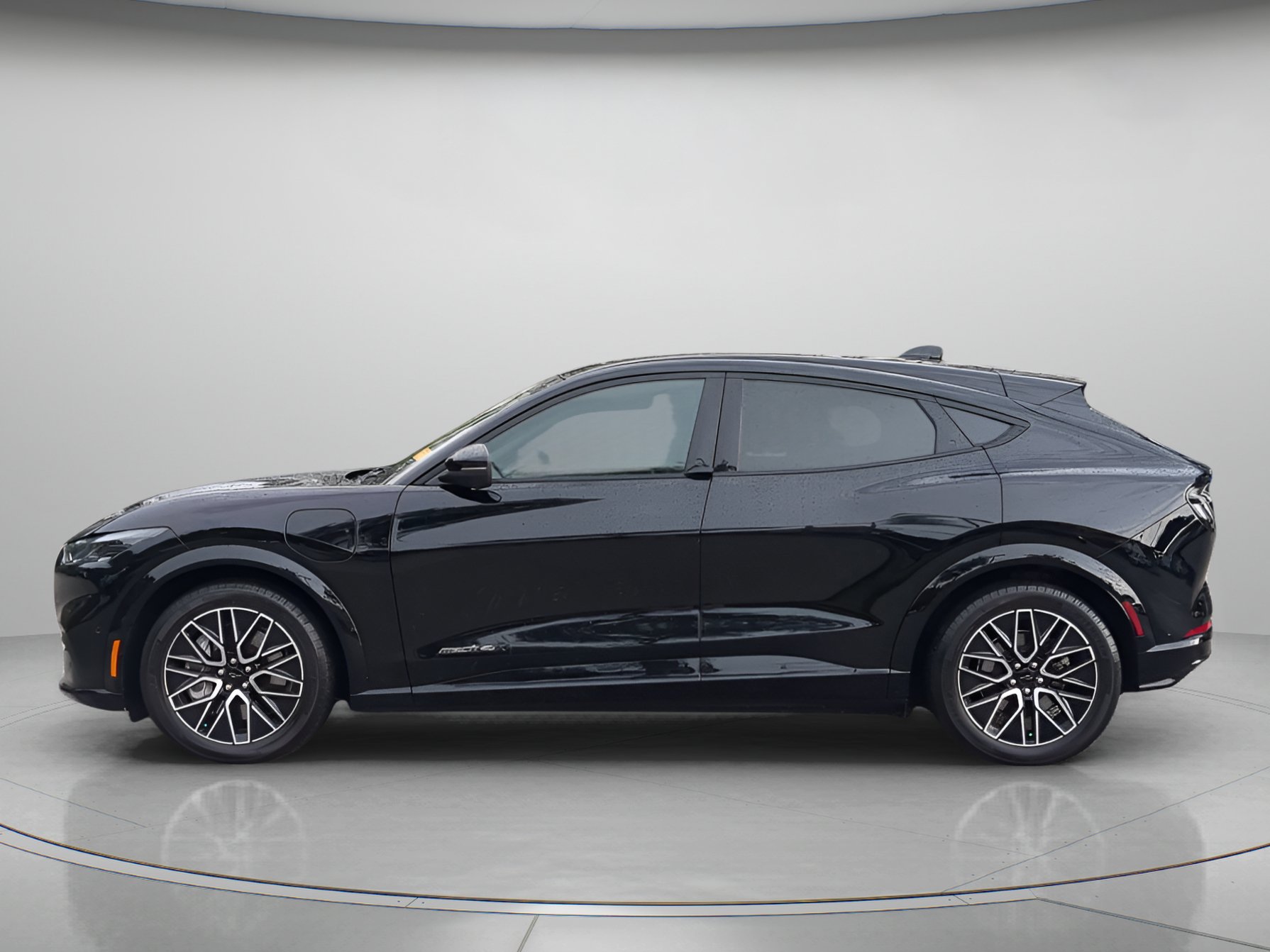 Certified 2024 Ford Mustang Mach-E Premium AWD/4WD image 43