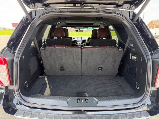 Certified 2023 Ford Explorer Platinum w/ Technology Package AWD/4WD image 22