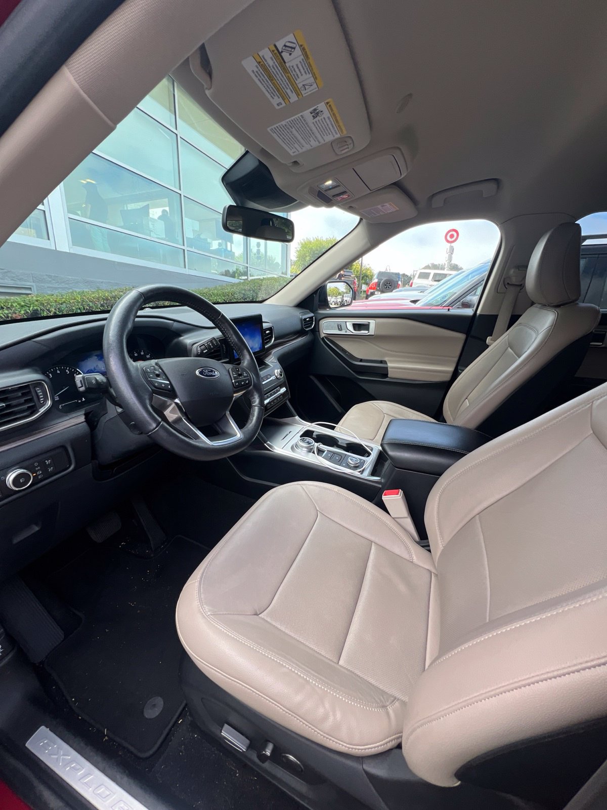 Certified 2020 Ford Explorer Limited AWD/4WD image 12