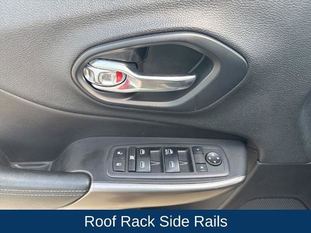 Used 2019 Jeep Cherokee Latitude w/ Popular Appearance Group image 12