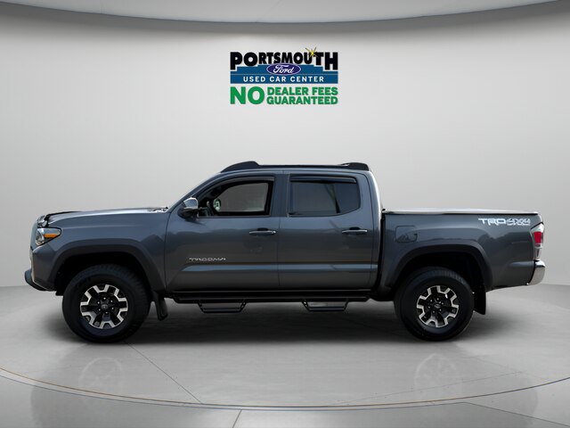 Used 2023 Toyota Tacoma TRD Off-Road AWD/4WD image 2